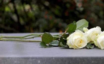 Consejos antes de contratar un seguro de decesos
