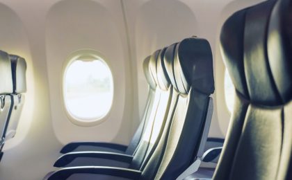 Cuáles son los asientos más seguros en un avión