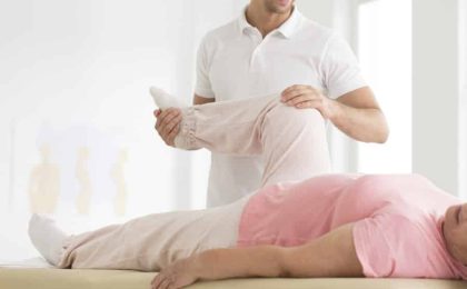 Ejercicio de estiramiento de piernas