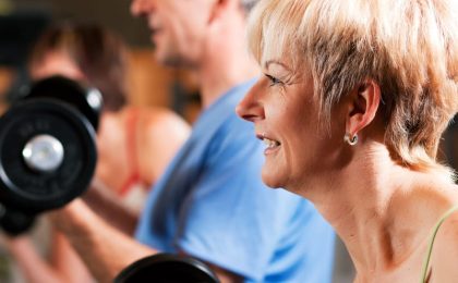 3 pasos pueden reducir el riesgo de cáncer en adultos mayores