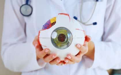 operación de miopía en el seguro de salud