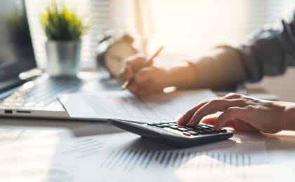 Cómo tributan los seguros de decesos: IRPF e ISD