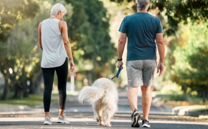 Caminar 3.000 pasos más al día puede reducir la tensión arterial