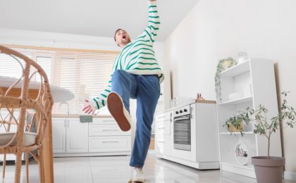 Cómo y por qué mejorar el equilibrio para prevenvir caídas, tengas la edad que tengas